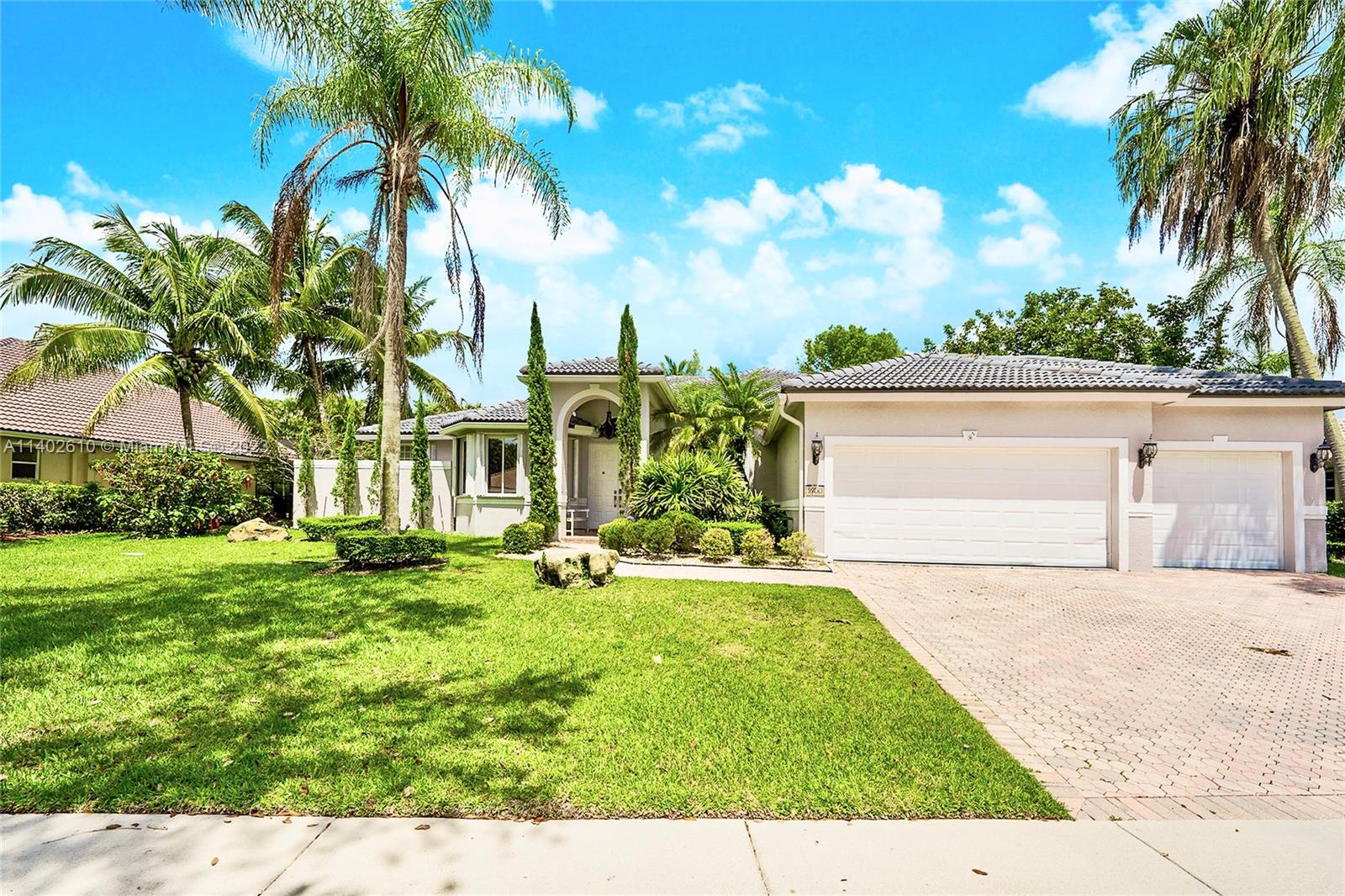 2700 Meadowood Court Weston FL 33332