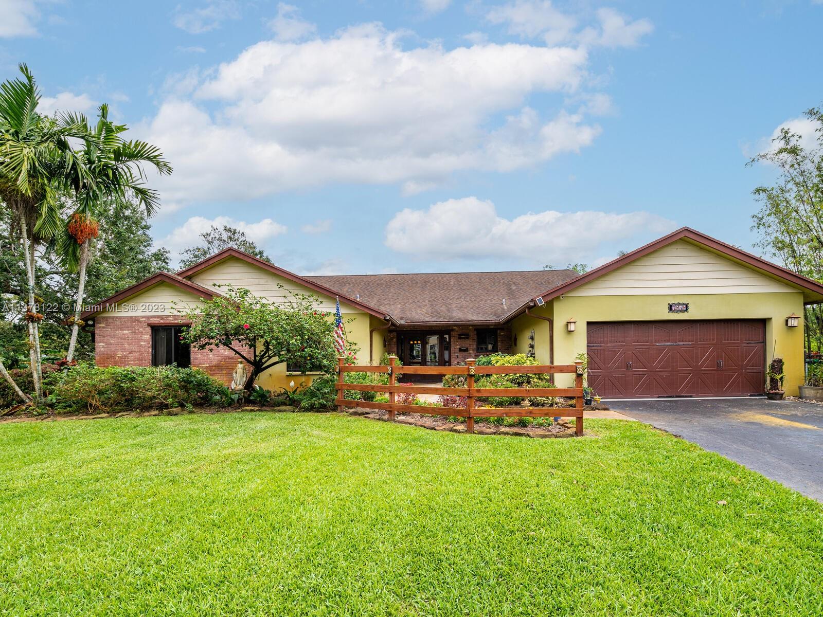 4050 SW 102nd Avenue Davie FL 33328