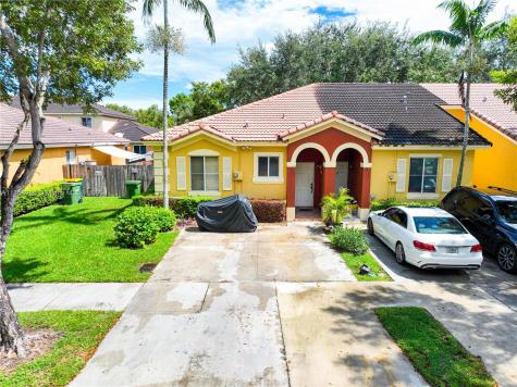 125 SW 15th Terrace Homestead FL 33030
