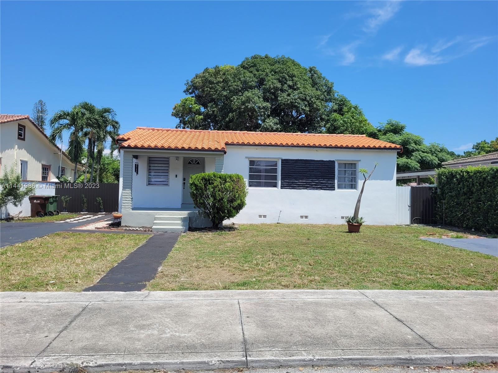 171 W 41st Street Hialeah FL 33012