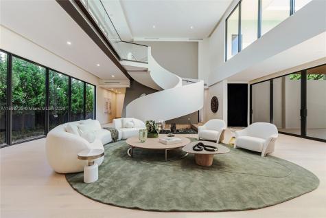 3834 Park Avenue Miami FL 33133