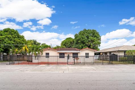 271 E 33rd Street Hialeah FL 33013