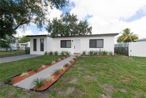 6619 SW 2nd Court Pembroke Pines FL 33023