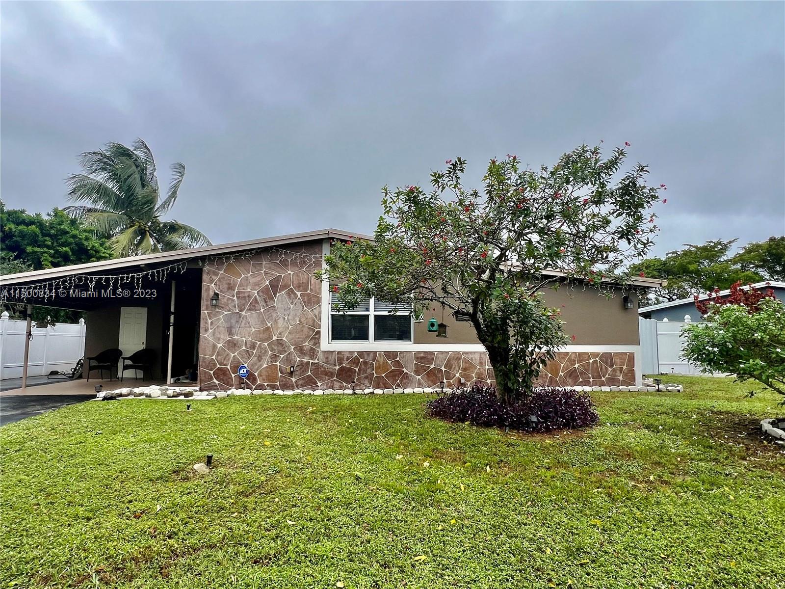 6641 SW 7th Street Pembroke Pines FL 33023