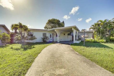 880 SW 63rd Way North Lauderdale FL 33068