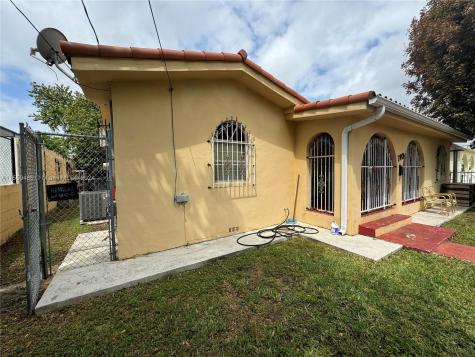 710 NW 19th Court Miami FL 33125