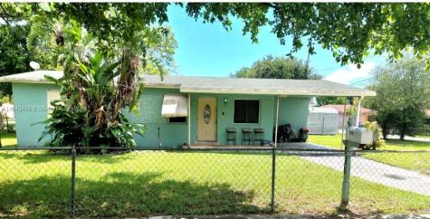 2935 N 23rd Avenue Hollywood FL 33020
