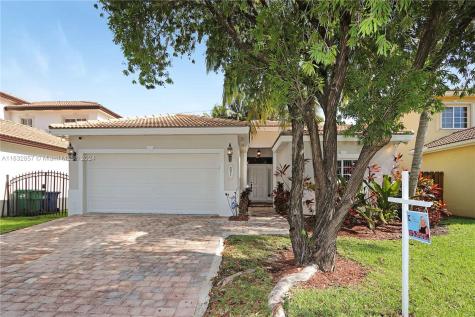8971 SW 208th Terrace Cutler Bay FL 33189