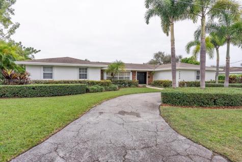 7330 SW 141st Terrace Palmetto Bay FL 33158