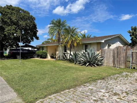 16525 SW 295th Street Homestead FL 33033