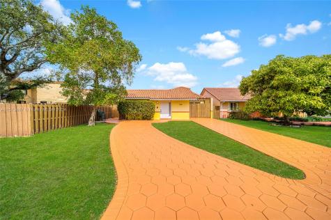 11319 SW 74th Terrace Miami FL 33173