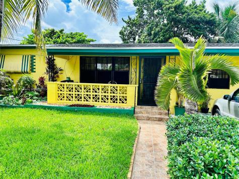 1100 NW 108th Terrace Miami FL 33168