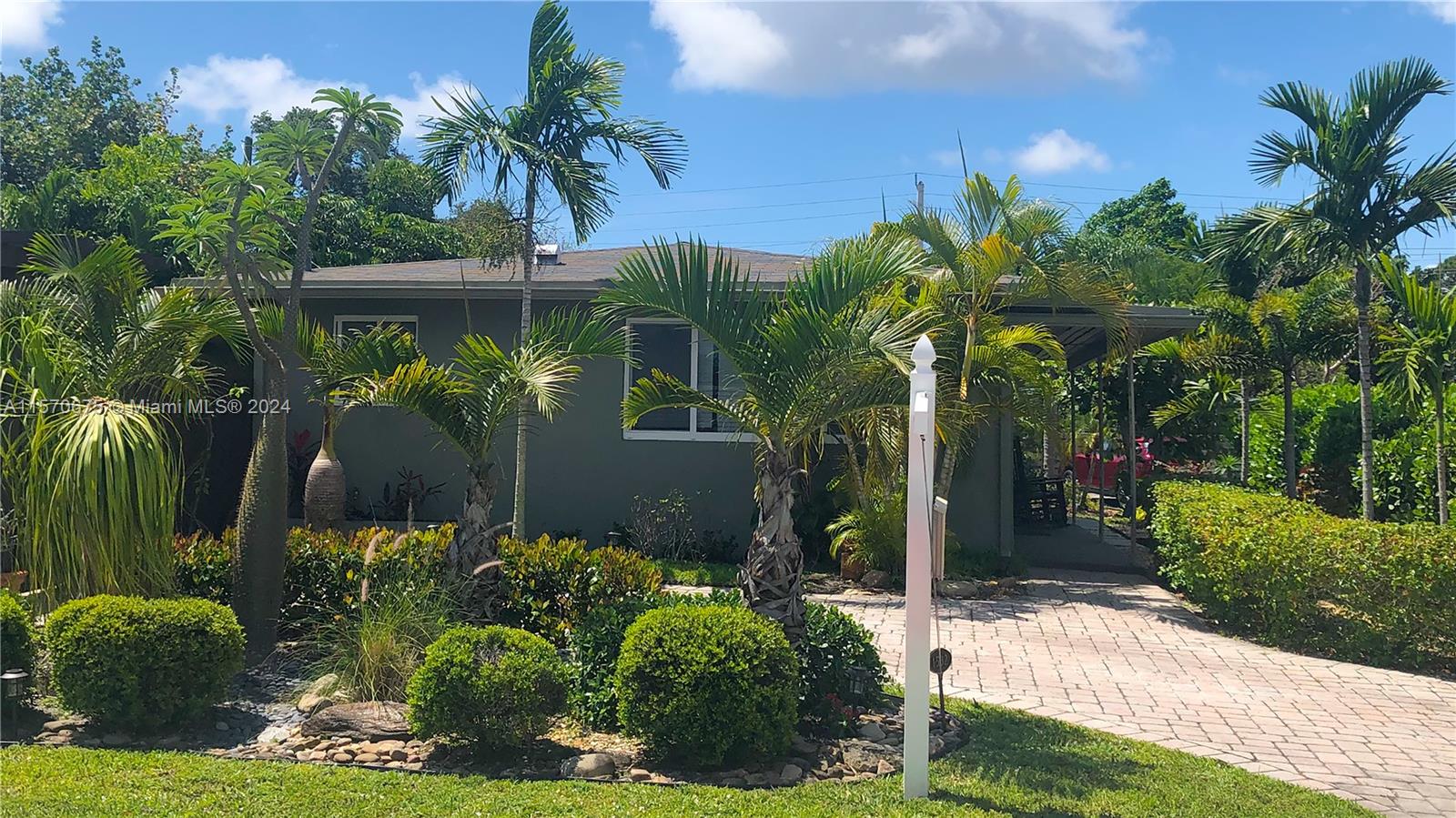 1532 NE 39th Street Oakland Park FL 33334