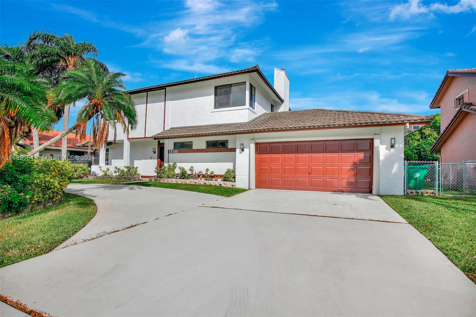 15101 Tetherclift Street Davie FL 33331