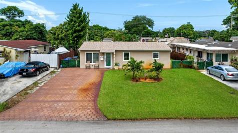 1621 N 71st Terrace Hollywood FL 33024