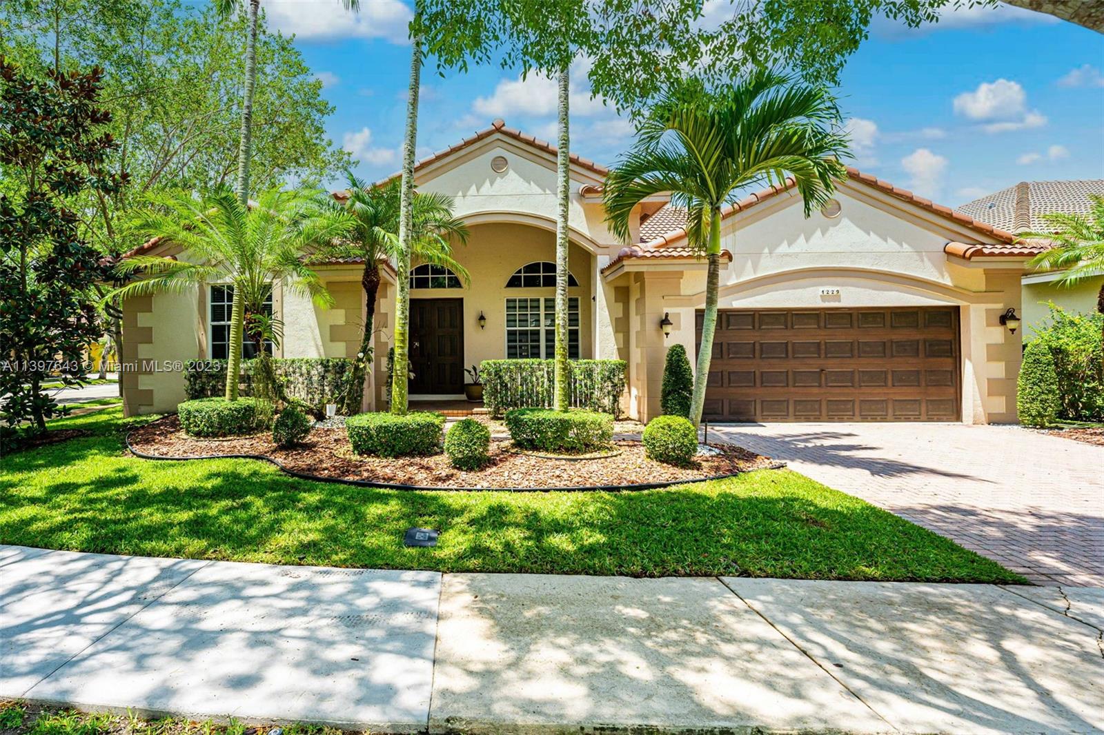 1229 Peregrine Way Weston FL 33327