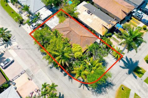 3128 W 78th Street Hialeah FL 33018