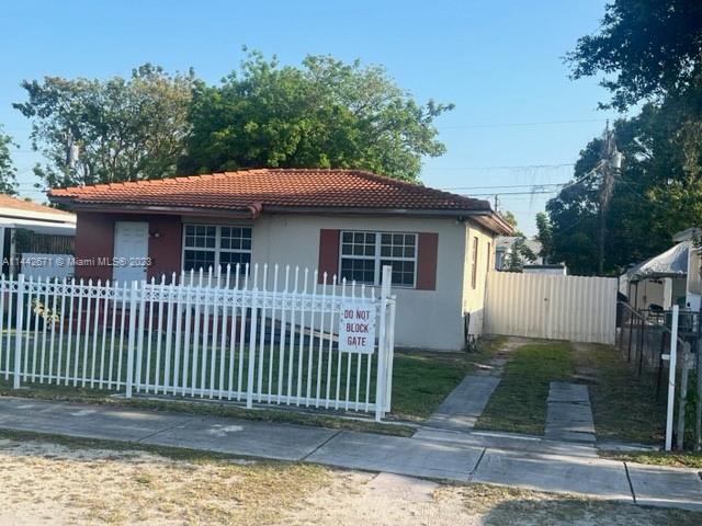 2511 NW 55th Street Miami FL 33142