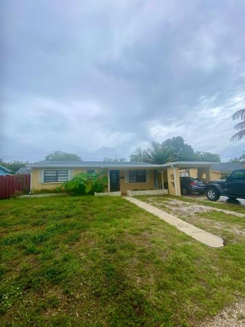 6850 Farragut Street Hollywood FL 33024