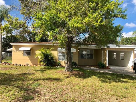 131 6th Court SW Vero Beach FL 32962