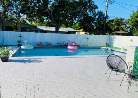 1320 NE 115th Street Miami FL 33161