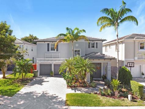 2974 NE 2nd Drive Homestead FL 33033