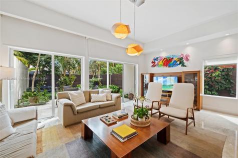 2957 Bridgeport Avenue Miami FL 33133