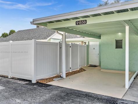 9185 SW 5th Street Boca Raton FL 33428