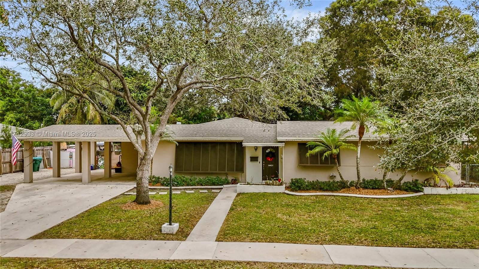 16621 SW 92nd Avenue Palmetto Bay FL 33157