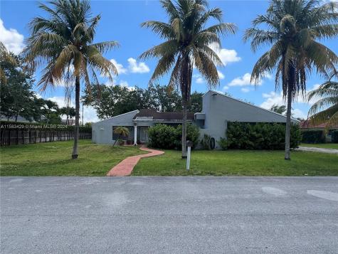 7621 SW 89th Court Miami FL 33173
