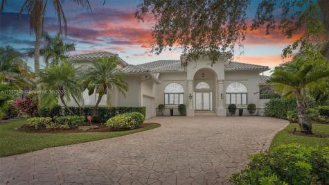 661 NW 100th Terrace Plantation FL 33324