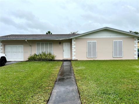 18001 SW 91st Avenue Palmetto Bay FL 33157