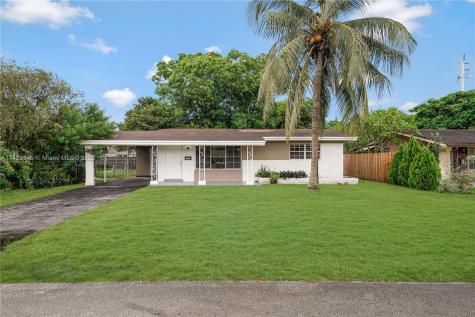 2431 Gulfstream Drive Miramar FL 33023