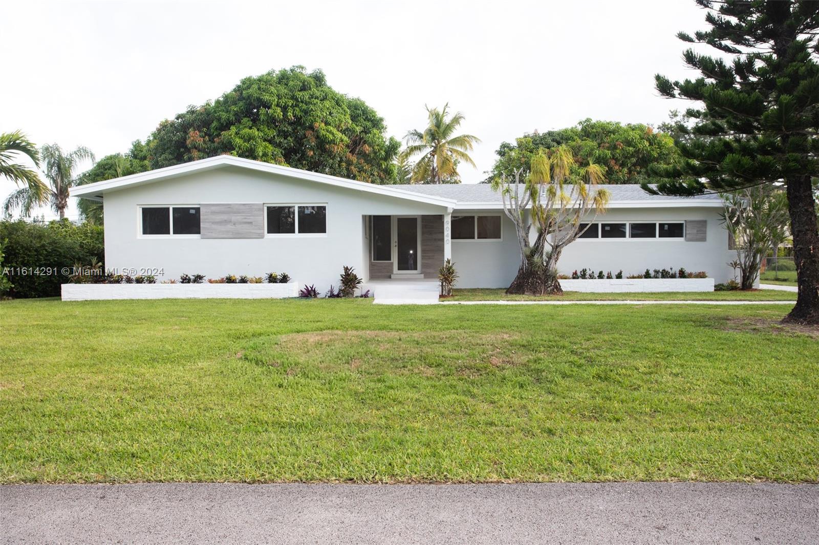 9040 SW 125th Terrace Miami FL 33176
