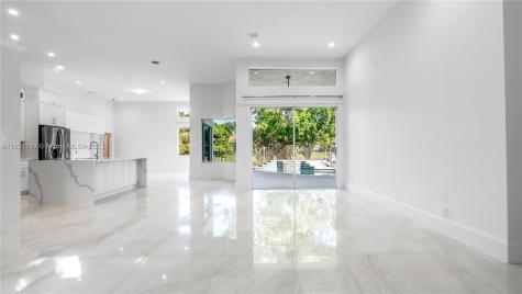 5741 NW 101st Way Coral Springs FL 33076