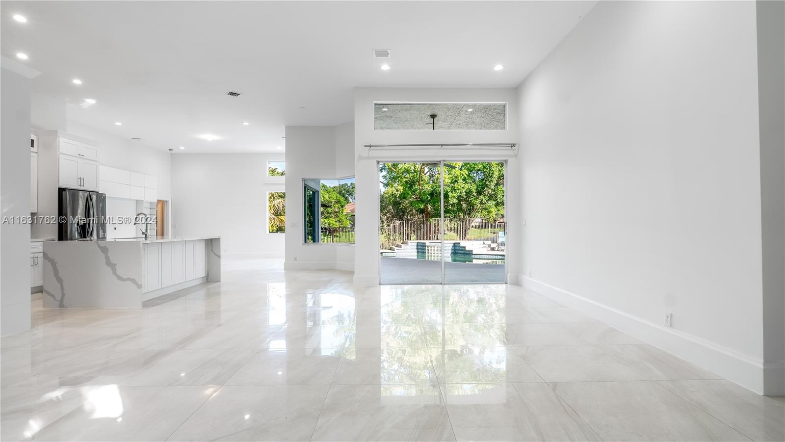 5741 NW 101st Way Coral Springs FL 33076