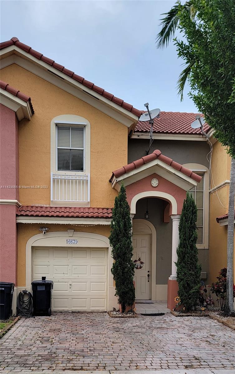 16679 SW 84th Terrace Miami FL 33193