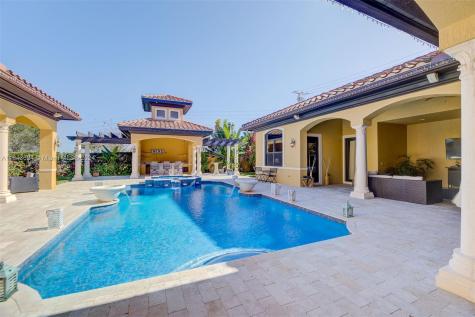 15381 SW 20th Street Davie FL 33326
