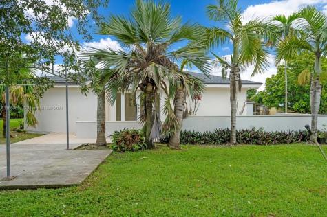 16003 SW 196th Avenue Miami FL 33187