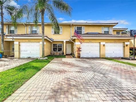 8952 NW 53rd Street Sunrise FL 33351