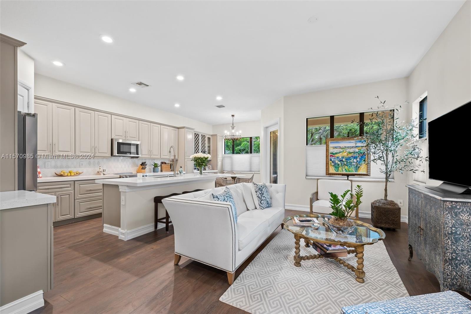 125 SW 127th Terrace Plantation FL 33325