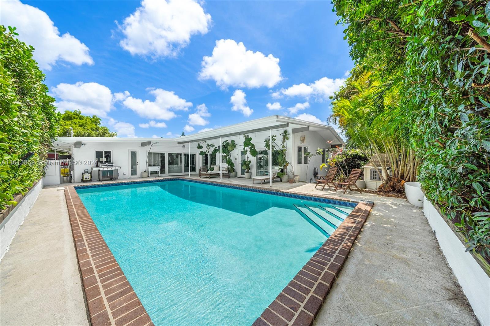 60 NE 124th Terrace North Miami FL 33161