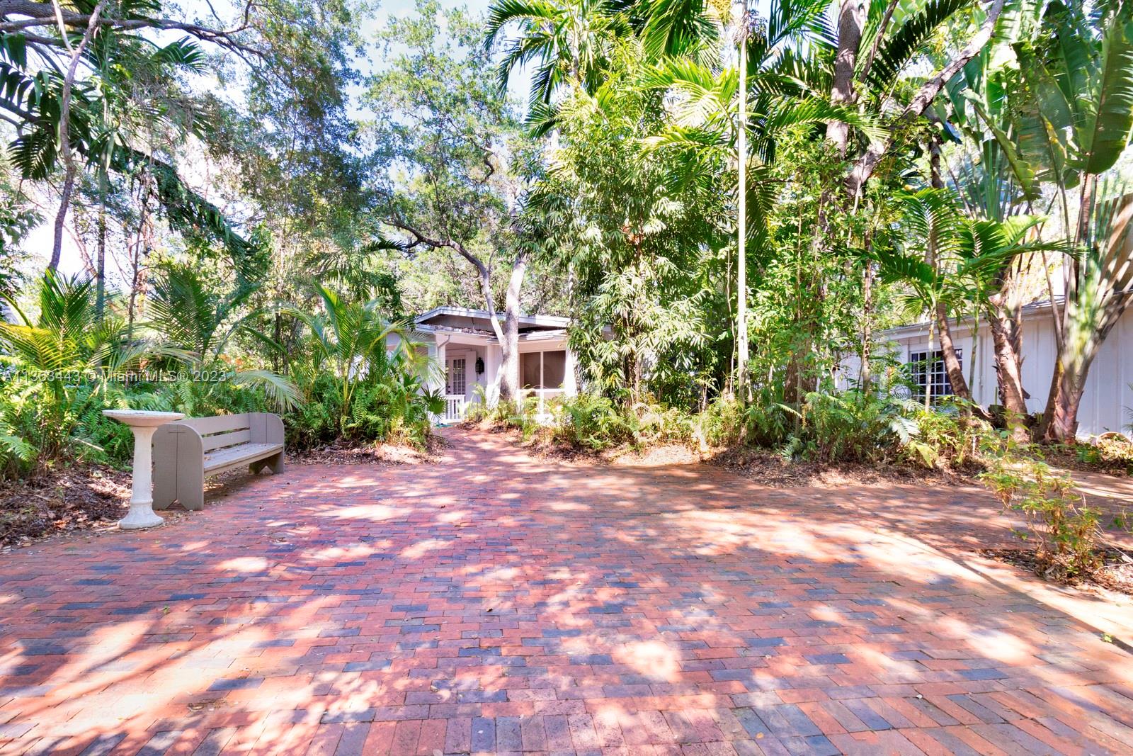 11826 S Mitchell Manor Circle Pinecrest FL 33156
