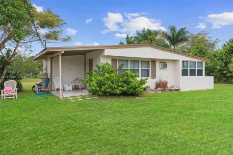 19225 SW 334th Street Homestead FL 33034