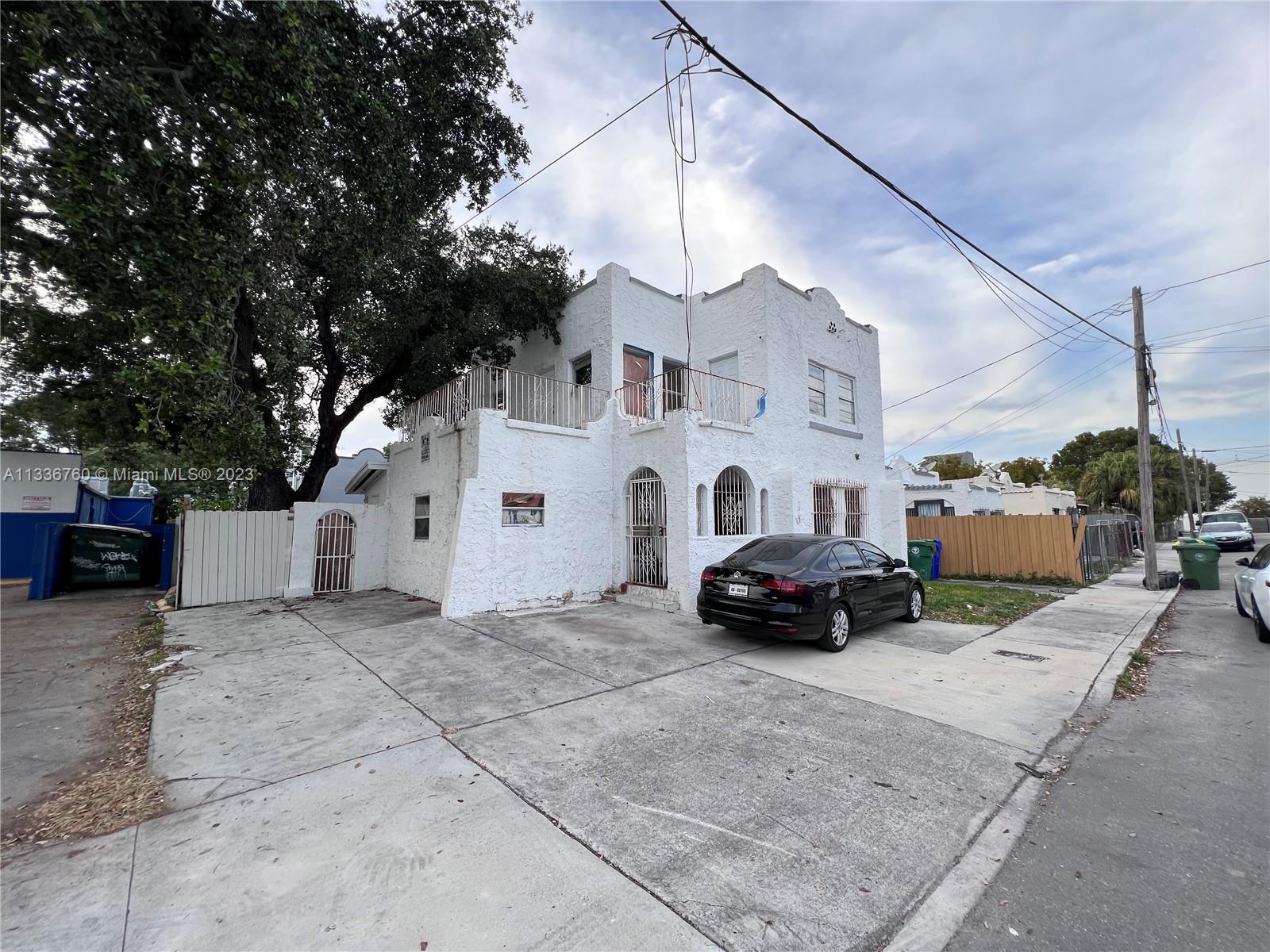 720 NW 12th Court Miami FL 33125