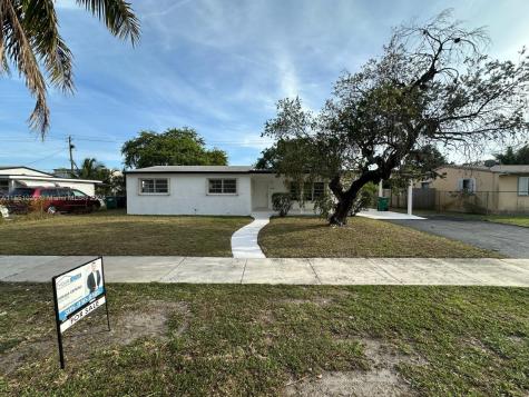3420 NW 169th Terrace Miami Gardens FL 33056