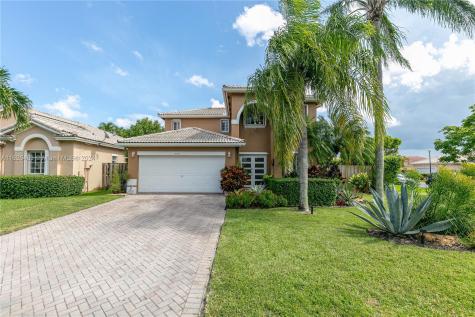 15458 SW 138th Terrace Miami FL 33196