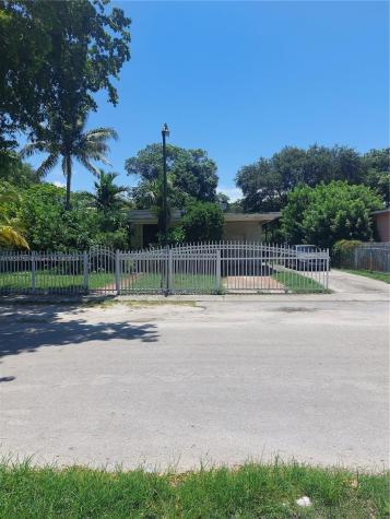 980 NE 146th Street North Miami FL 33161