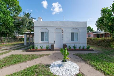 2131 NW 86th Terrace Miami FL 33147