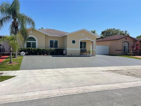 12472 SW 196th Terrace Miami FL 33177
